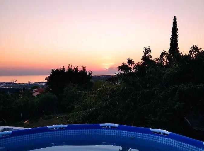 Apartma Nona Roza Apartment