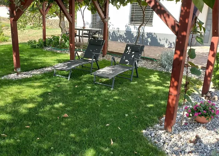 Apartma Nona Roza Apartment