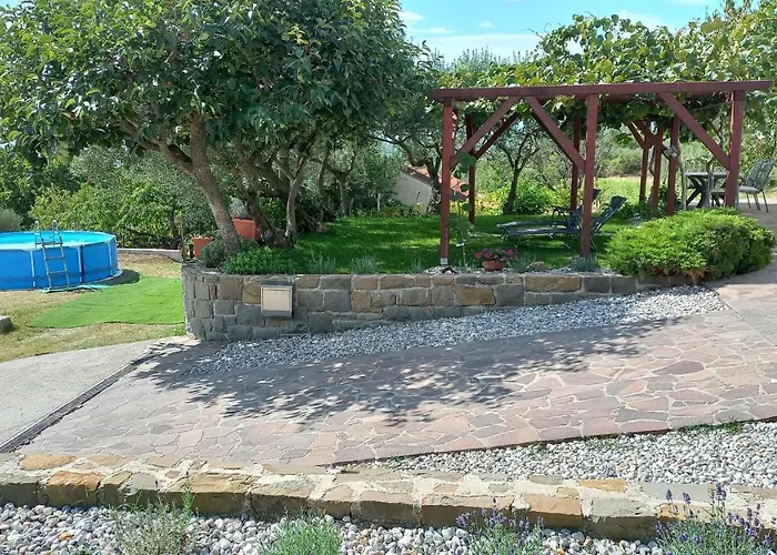 Apartma Nona Roza Apartment Zgornje Skofije